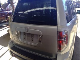 2006 HONDA PILOT, SILVER, EX MODEL, 3.5L, AT, FWD.  A25195